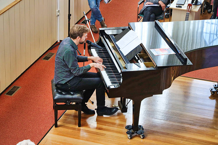 27 okt 2018 - Groot mannenkoor Midden Holland en gemengd koor Encore in de Geref.Kerk_41